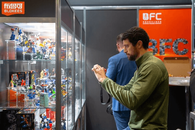 لا ليغو ، لا فقاعة مارت ! لماذا الصين ليغو بلو ضرب السوق الأمريكية