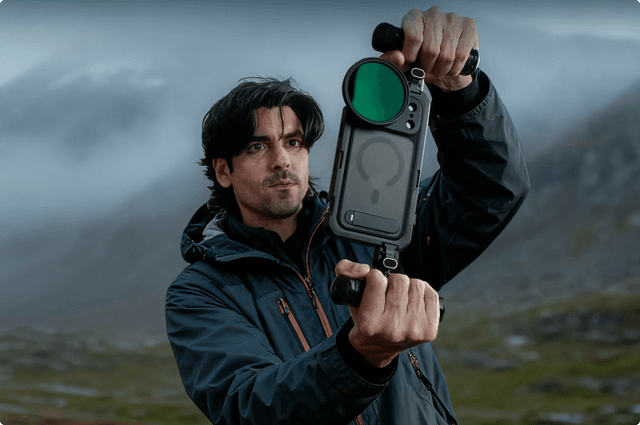 营收16亿，四次和苹果同台亮相，他带着摄影配件走向海外