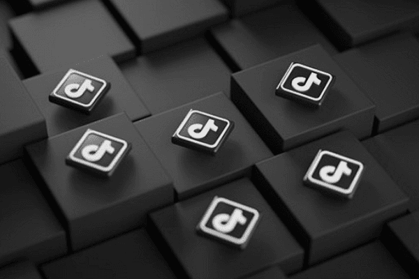 What is the TikTok download process?  How can Apple users quickly download TikTok?