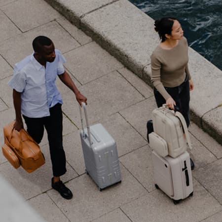 Los componentes interactivos mejoran la eficiencia creativa y refinan la población para mejorar la transformación.