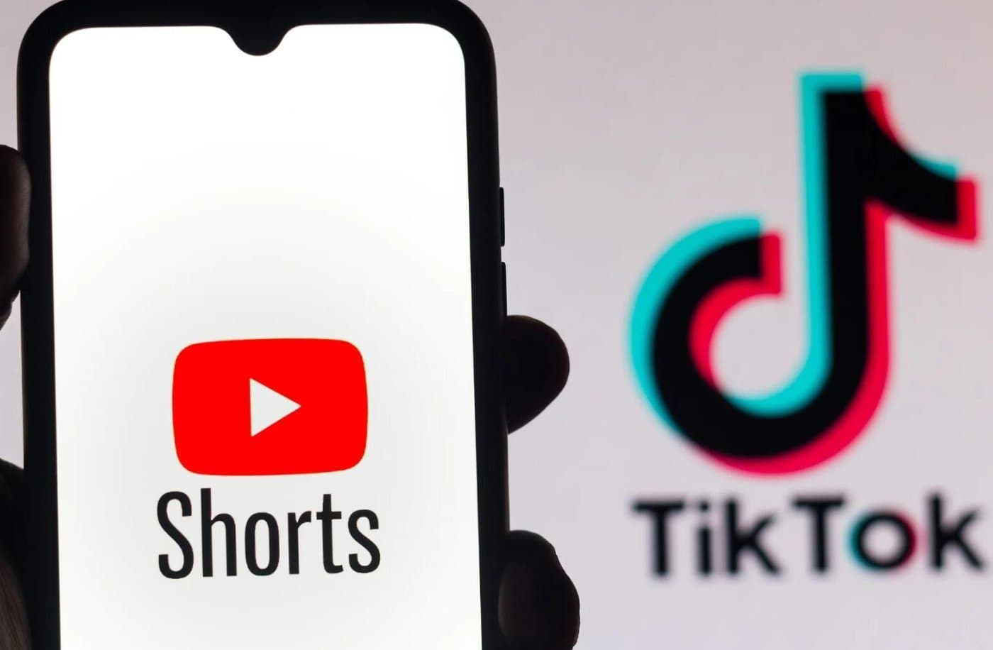What are the main differences between TikTok and YouTube?  These 8 points are the most obvious