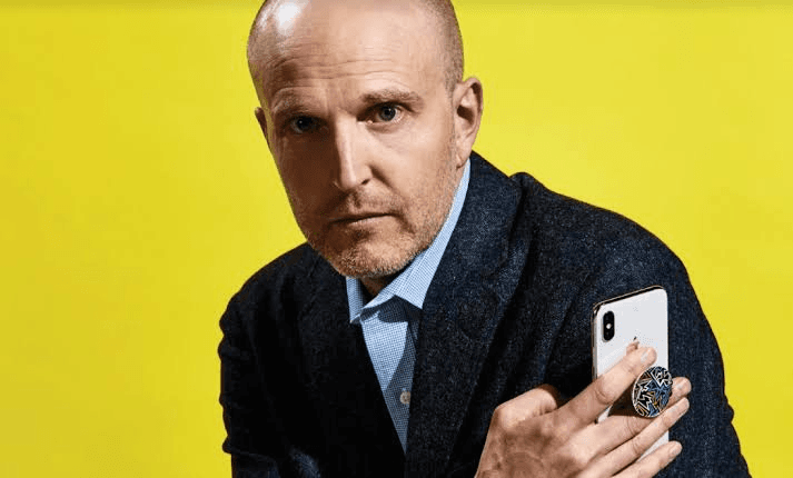 哲学教授不教课去创业，靠手机支架竟然年入2亿美元！