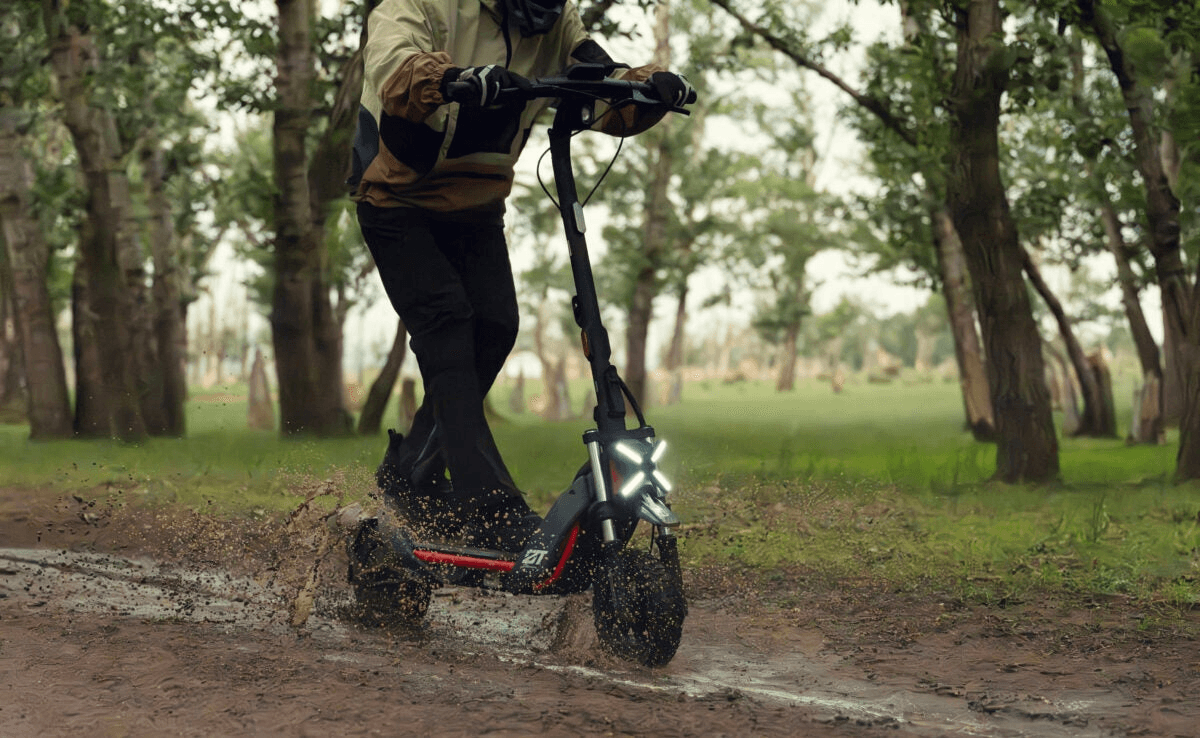 两个北航学霸打造的百亿品牌，靠电动车年入143亿