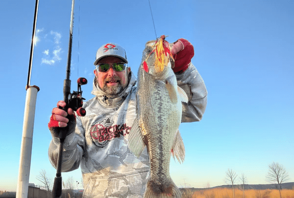 钓鱼佬的钱有多好赚？一款钓鱼背包月销16万美元！