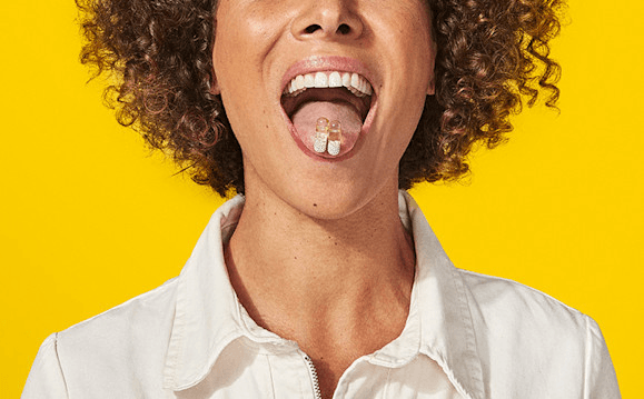 كبسولات تباع للأجانب في التعبئة والتغليف ، بشكل غير متوقع في السنة 1.8 بليون دولار من الذهب !