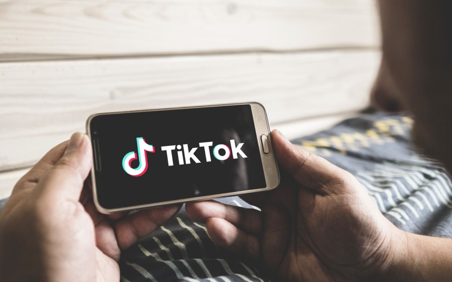 学会这个TikTok最简单注册方法，玩转TikTok不是梦